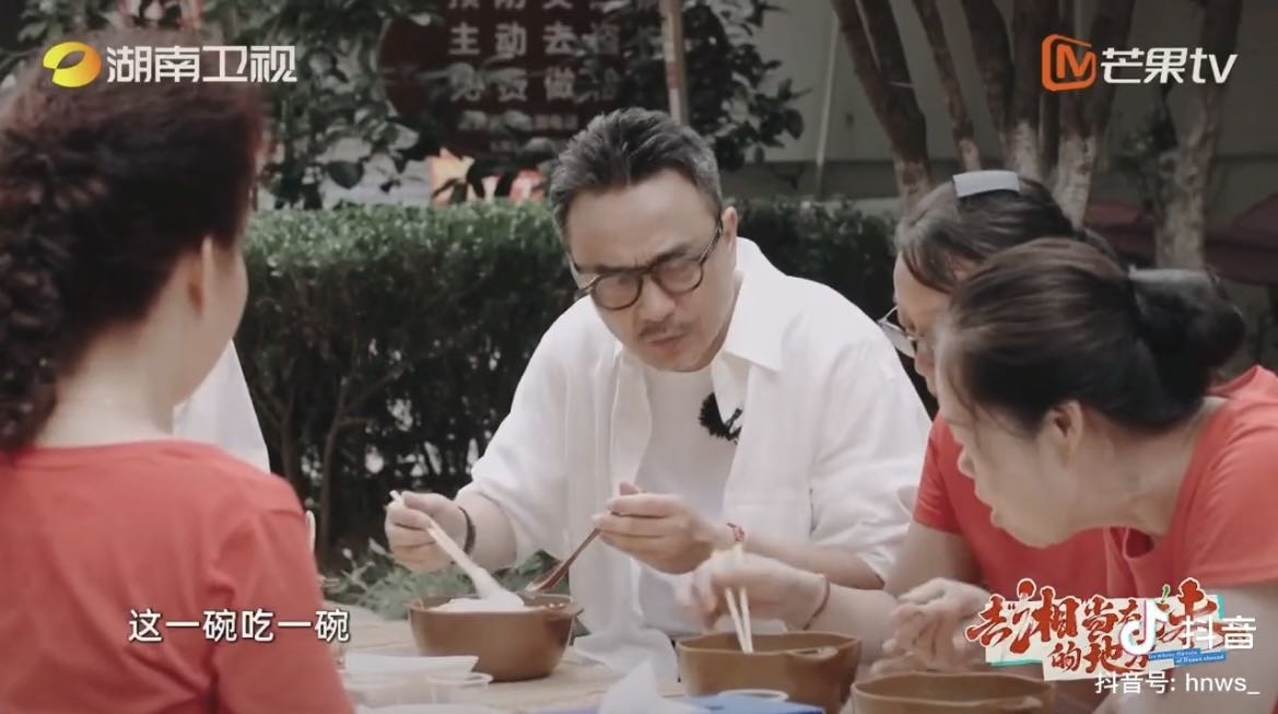 湖南卫视汪涵代言湖南美食，东裕餐具为品牌赋能，买餐具 选东裕！